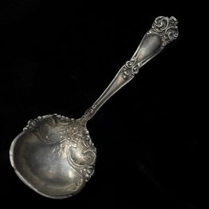 Vintage Baker-Manchester Sterling Silver 5” Floral Sauce Serving Spoon Ladle